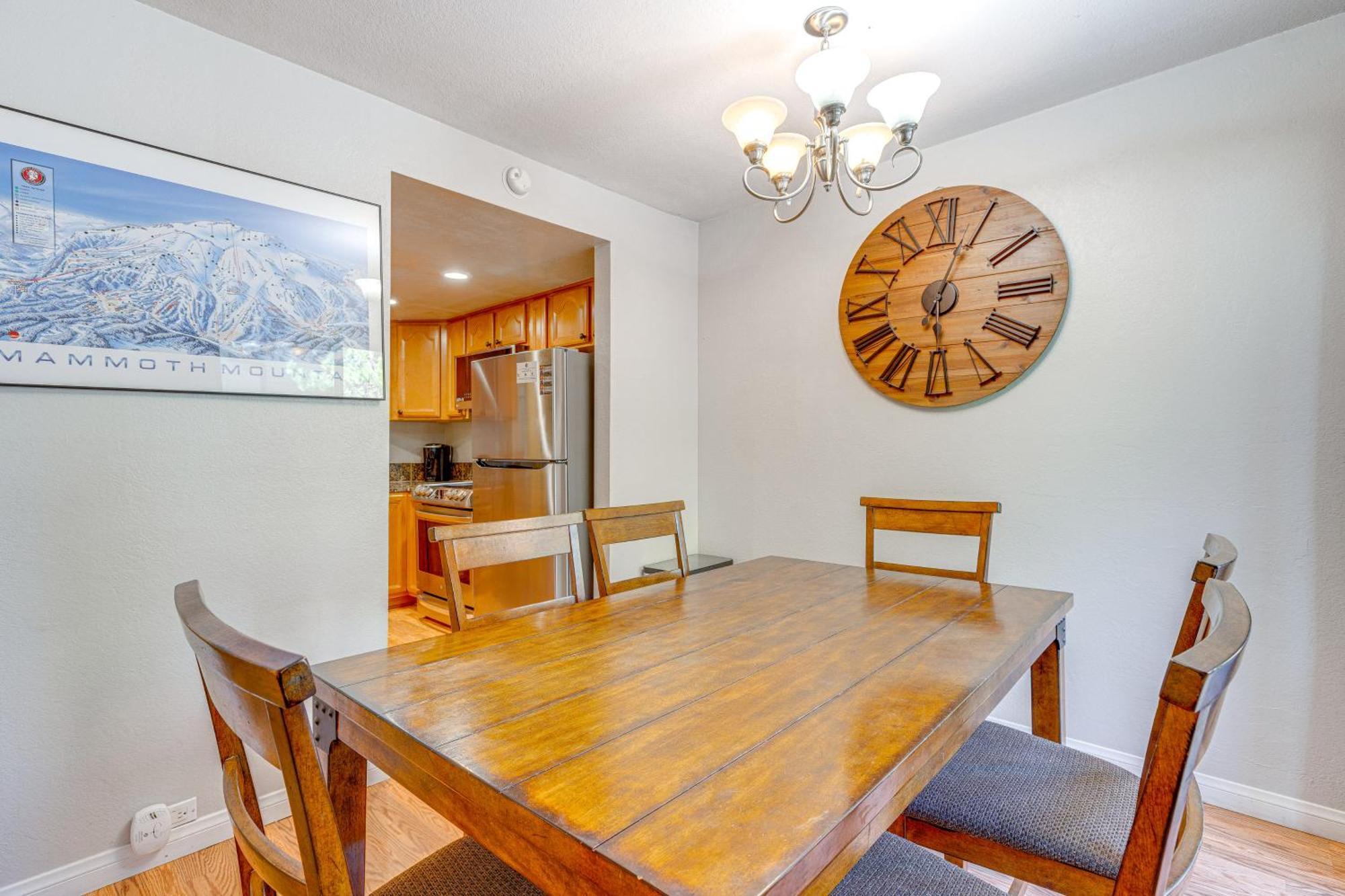 Scenic Near Skiing And Hiking! Apartment